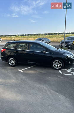 Универсал Ford Focus 2012 в 