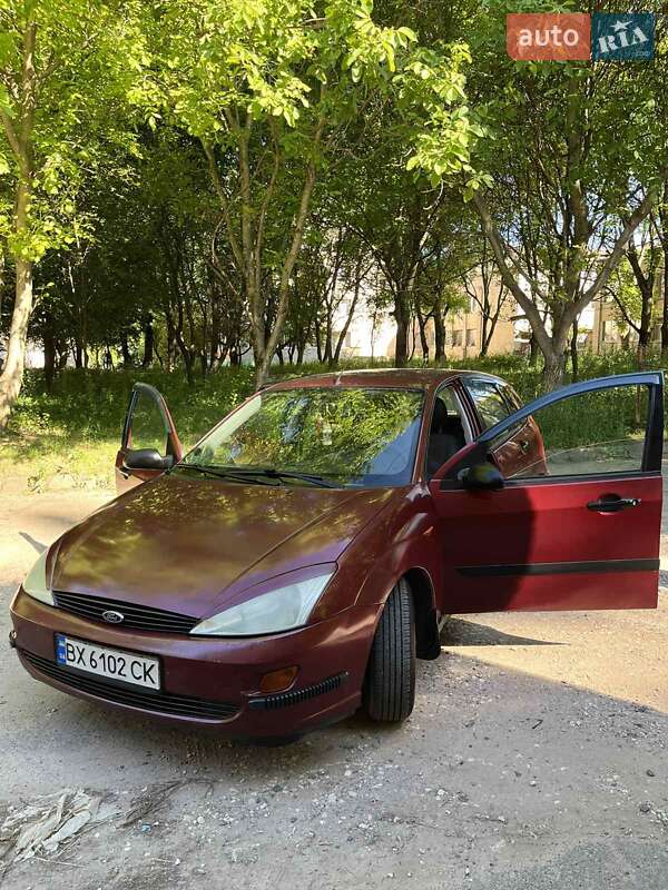 Хэтчбек Ford Focus 2001 в Хмельницком