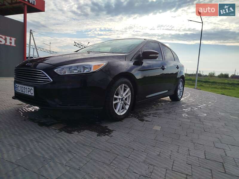 Хэтчбек Ford Focus 2016 в 