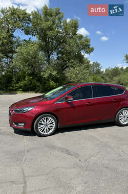 Хэтчбек Ford Focus 2017 в 