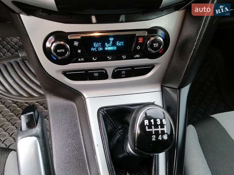 Хэтчбек Ford Focus 2013 в Ровно