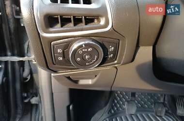 Хетчбек Ford Focus 2013 в 