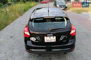 Хетчбек Ford Focus 2013 в 