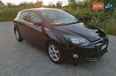 Хетчбек Ford Focus 2013 в 