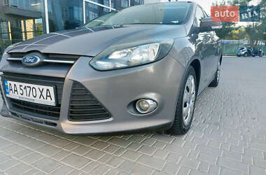 Седан Ford Focus 2013 в 