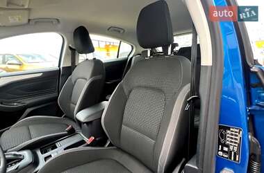 Хэтчбек Ford Focus 2020 в 