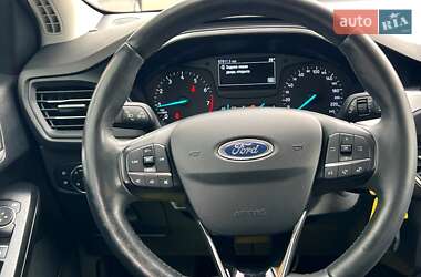Хэтчбек Ford Focus 2019 в 