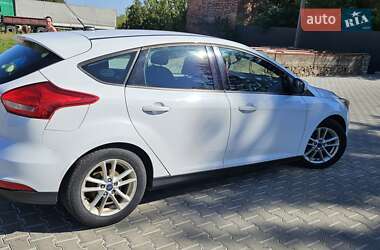 Хэтчбек Ford Focus 2016 в 