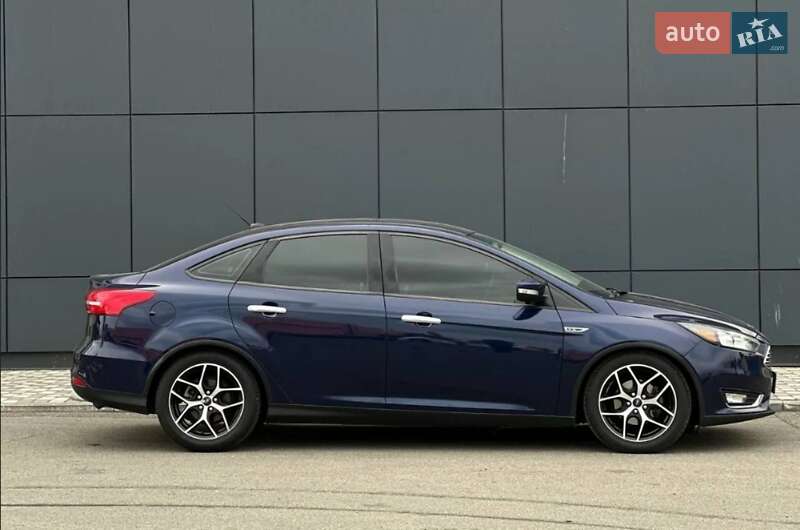 Седан Ford Focus 2017 в Киеве