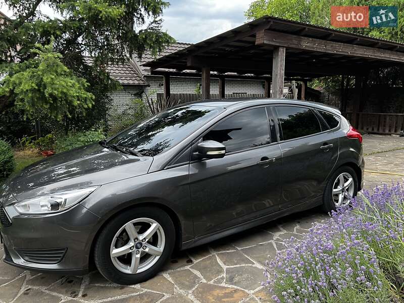 Хетчбек Ford Focus 2016 в Києві