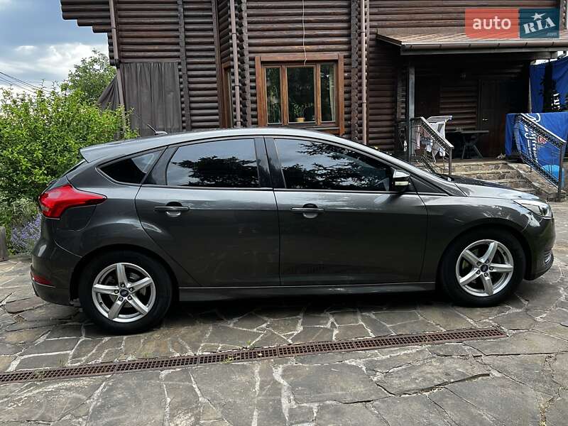 Хетчбек Ford Focus 2016 в Києві