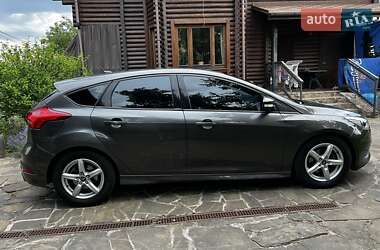 Хэтчбек Ford Focus 2016 в 