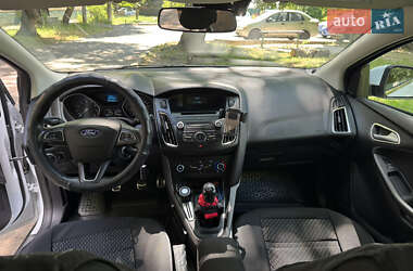 Хэтчбек Ford Focus 2017 в 