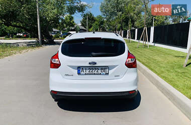 Хэтчбек Ford Focus 2013 в 