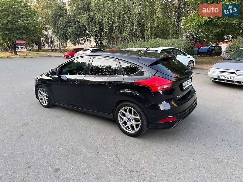 Хэтчбек Ford Focus 2015 в Полтаве