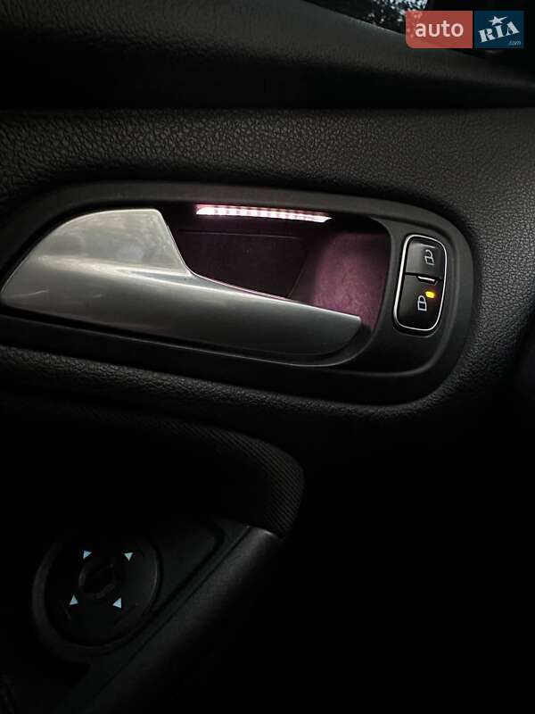 Хэтчбек Ford Focus 2015 в Полтаве