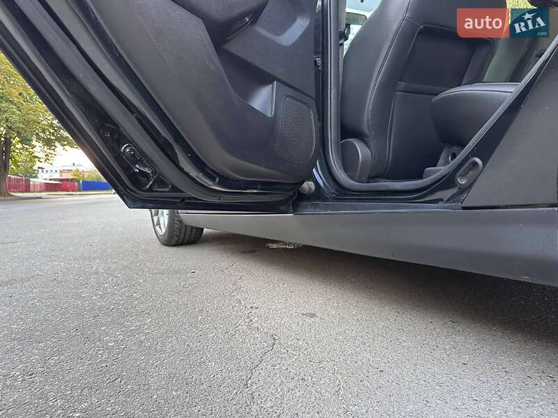 Хэтчбек Ford Focus 2015 в Полтаве