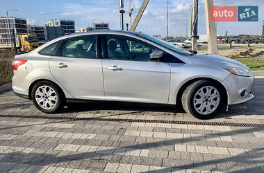 Седан Ford Focus 2014 в 