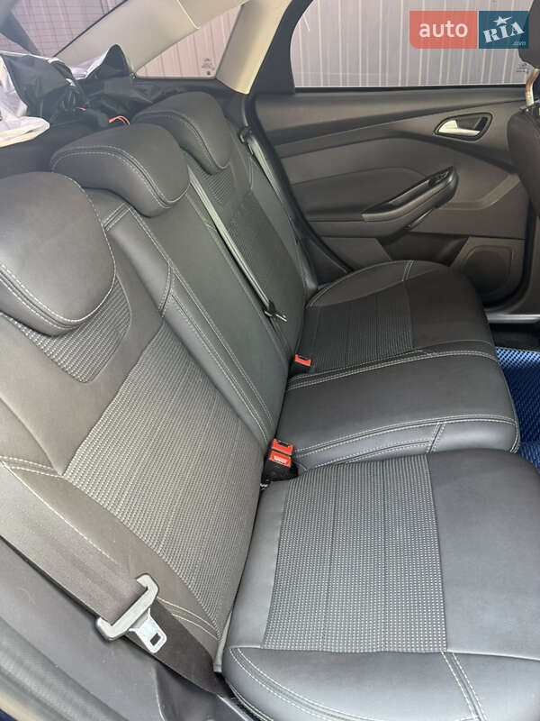 Седан Ford Focus 2012 в Днепре