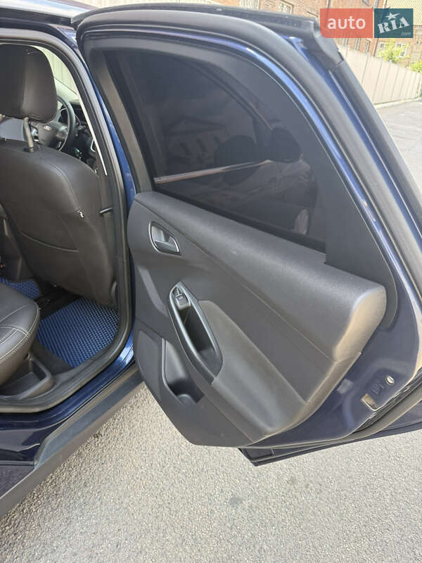 Седан Ford Focus 2012 в Днепре