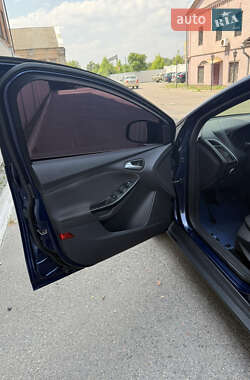 Седан Ford Focus 2012 в 