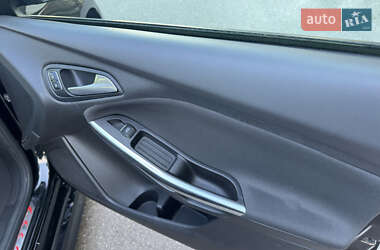 Хэтчбек Ford Focus 2018 в 