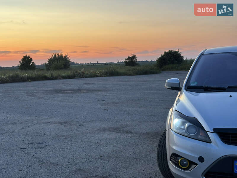 Хетчбек Ford Focus 2008 в Старокостянтинові