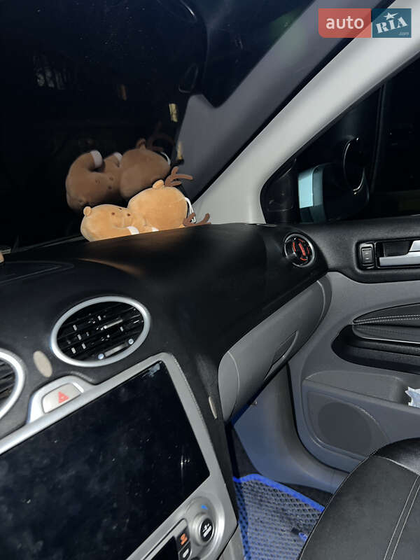 Хетчбек Ford Focus 2008 в Старокостянтинові