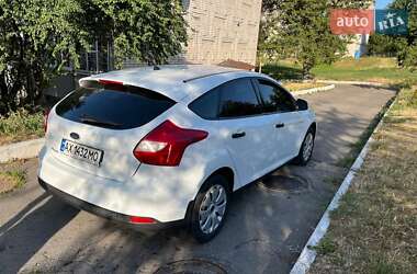 Хэтчбек Ford Focus 2013 в 