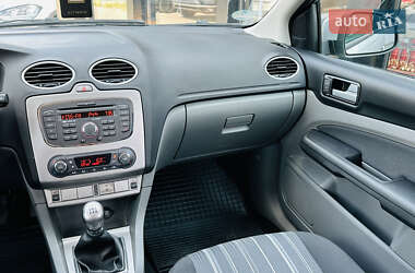 Универсал Ford Focus 2010 в 