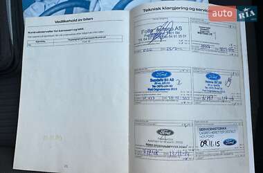 Хэтчбек Ford Focus 2011 в 