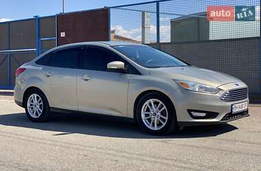 Седан Ford Focus 2015 в 