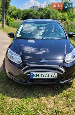 Хэтчбек Ford Focus 2013 в 