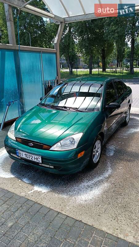 Седан Ford Focus 2000 в 