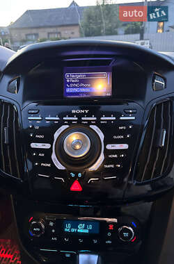 Хэтчбек Ford Focus 2013 в 