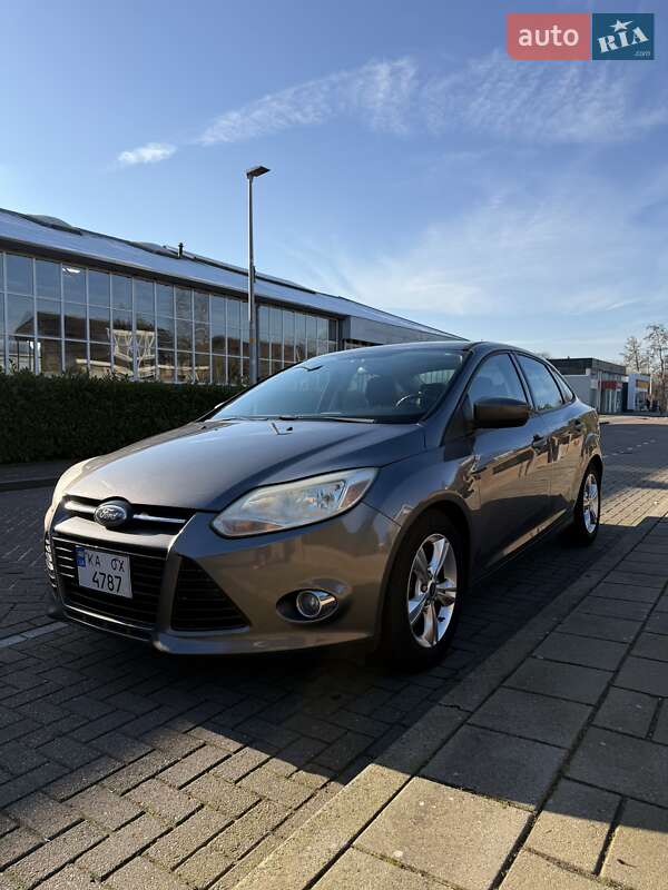 Седан Ford Focus 2011 в Бобровиці