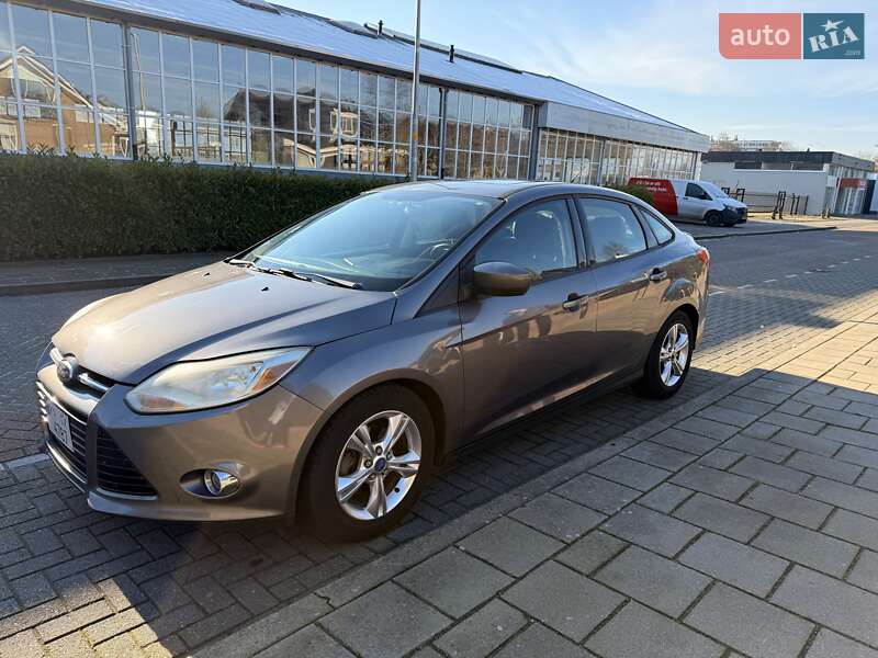 Седан Ford Focus 2011 в Бобровиці