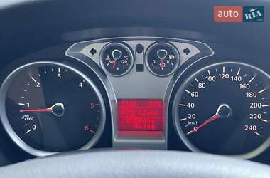 Универсал Ford Focus 2010 в 