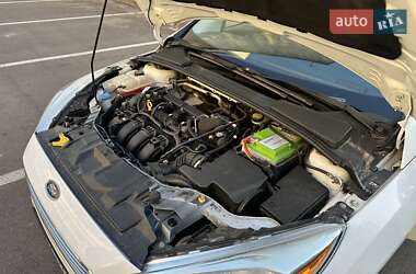Седан Ford Focus 2015 в 