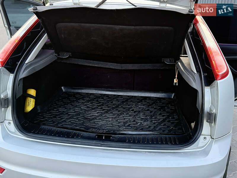 Хэтчбек Ford Focus 2008 в Вознесенске фото 6 Хэтчбек Ford Focus 2008 в Вознесенске