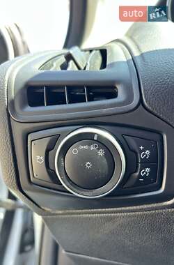 Хэтчбек Ford Focus 2016 в 