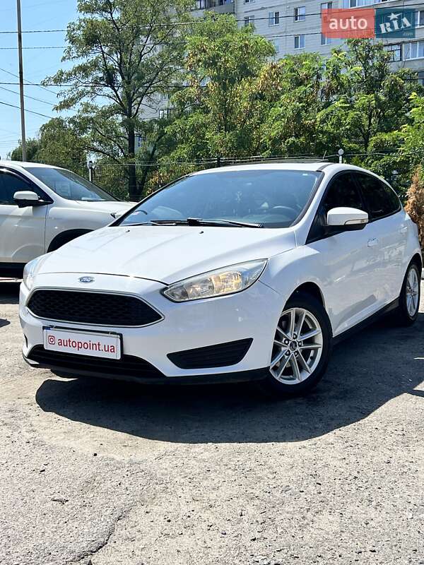 Хетчбек Ford Focus 2016 в Сумах