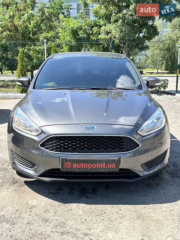 Седан Ford Focus 2015 в Сумах