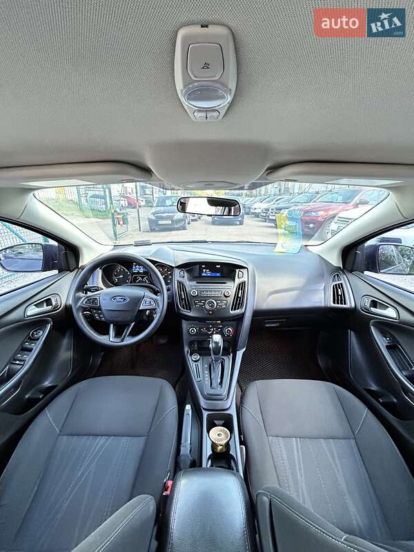 Седан Ford Focus 2015 в Сумах