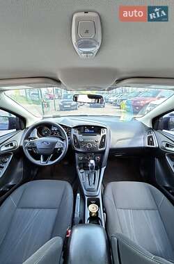 Седан Ford Focus 2015 в 