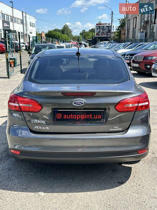 Седан Ford Focus 2015 в Сумах