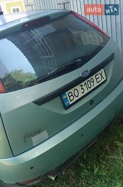 Хэтчбек Ford Focus 1999 в Дубно