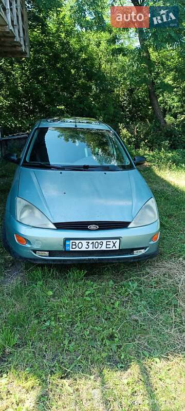 Хетчбек Ford Focus 1999 в 