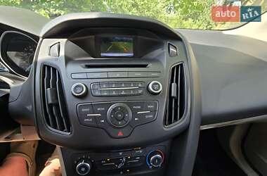 Седан Ford Focus 2016 в 