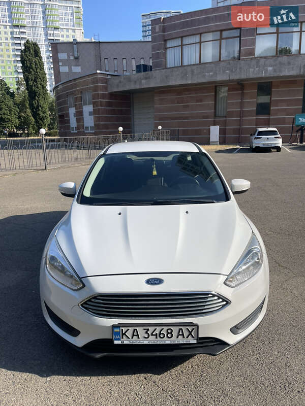 Хэтчбек Ford Focus 2015 в Одессе